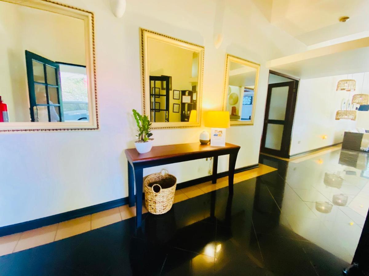 Hotel Mango Airport Rio Segundo Luaran gambar